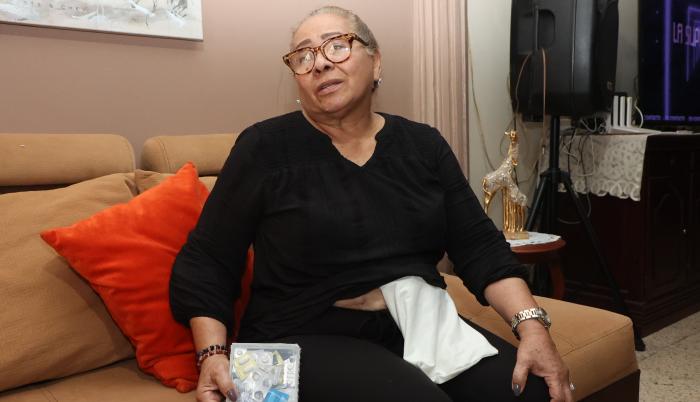 ESPERAN SUS PENSIONES (9808051)