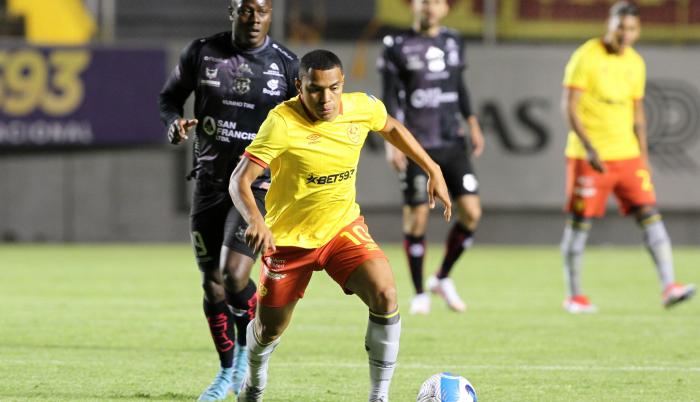 Aucas-refuerzos-2023-Noche-campeón