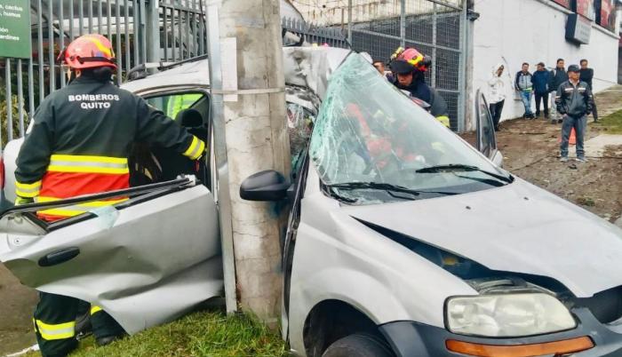 Un Muerto Y Tres Heridos En Accidente De Tránsito En Quito