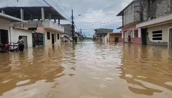 desbordamiento de agua