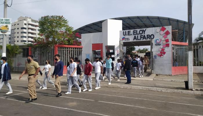 UNIDAD-EDUCATIVA-ELOY-ALFARO-ESMERALDAS