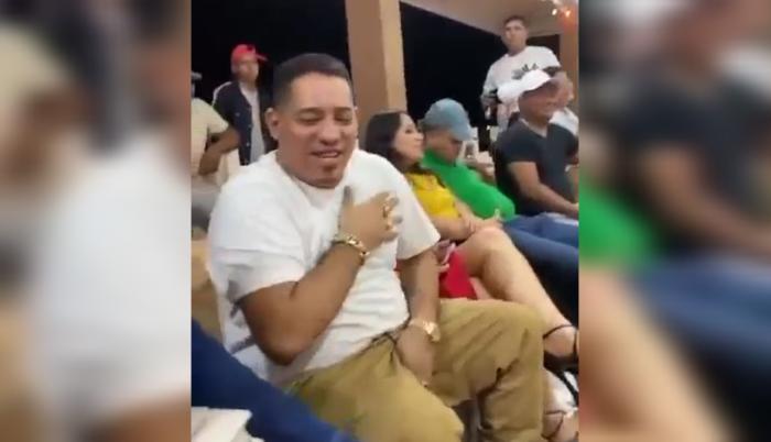 Junior Roldán es ahora un delincuente requerido por la justicia. Diferentes unidades están detrás de su rastro.