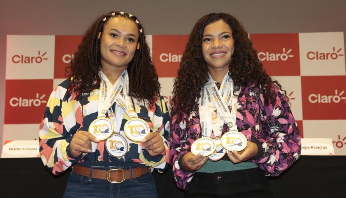 NEISI DAJOMES Y ANGIE (10395290)