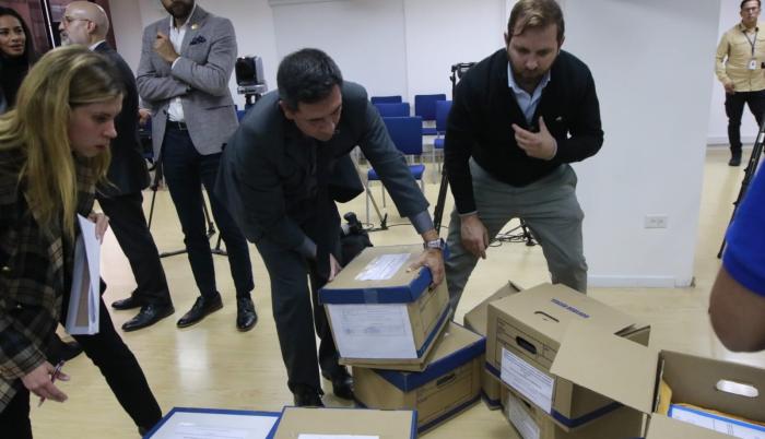 DOCUMENTOS