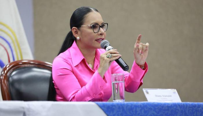 Diana Atamaint