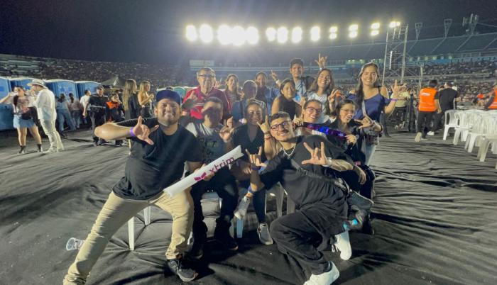 Este grupo contará con un intérprete de señas.
