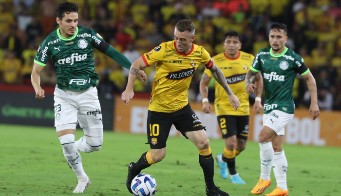 En el grupo C de la Copa Libertadores, Barcelona ocupa el tercer puesto con 5 puntos.