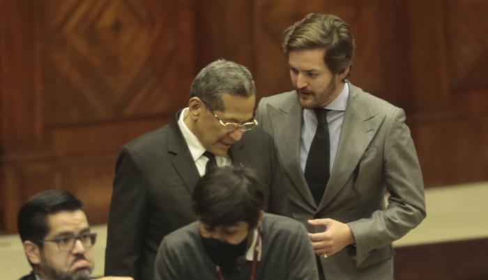 LUIS ALMEIDA BANCADA PSC