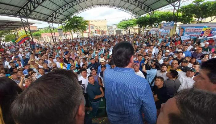 CAMPAÑA FERNANDO VILLAVICENCIO