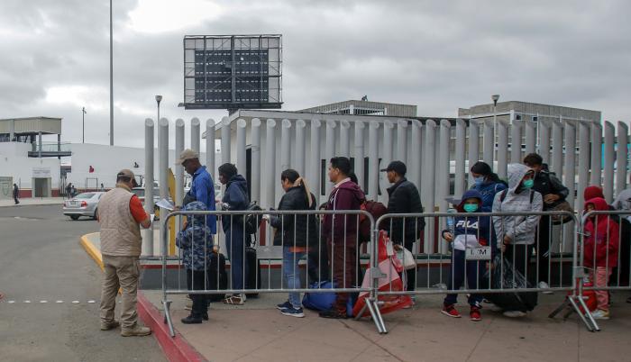 A Un Mes De Fin De Título 42, Creció La Llegada De Migrantes A La ...