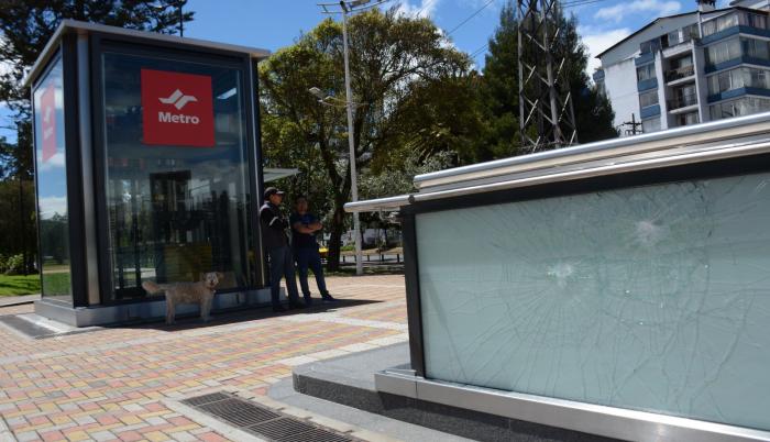 Metro- Quito- vandalismo