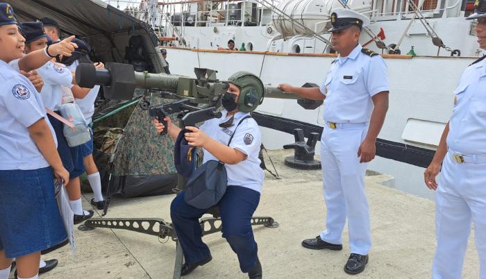 Guayaquil La Armada del Ecuador muestra su labor en una casa abierta