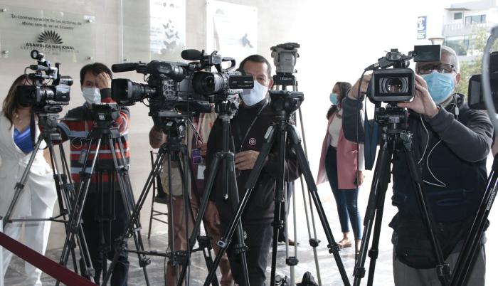 MEDIOS