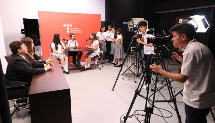 Cámara de video – Canal del Área de Tecnología Educativa