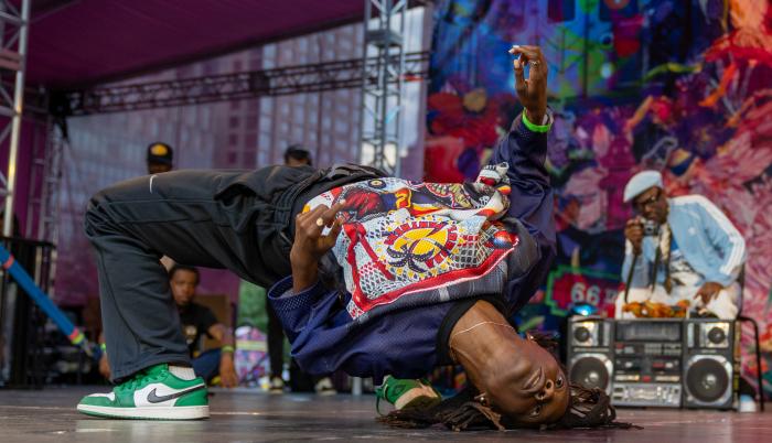 Orgullo En El Bronx De Nueva York Por El Aniversario De La Cultura Hiphop