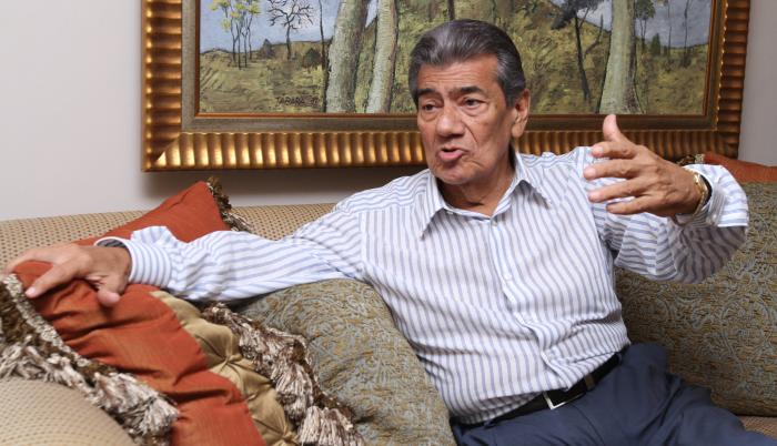 CARLOS FALQUEZ BATALLAS