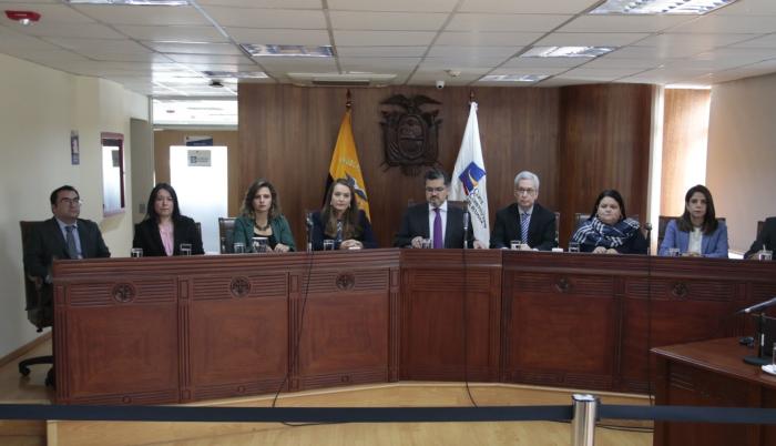 JUECES CORTE CONSTITUCIONAL