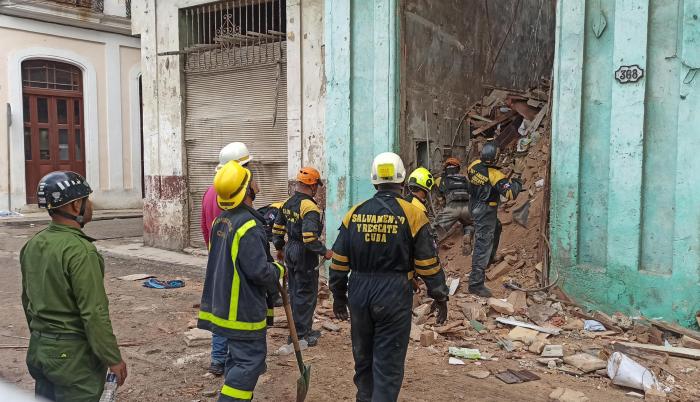 Suman Tres Las Víctimas En El Derrumbe De Un Edificio De Viviendas En ...