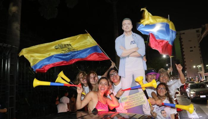 Noboa triunfa en Ecuador