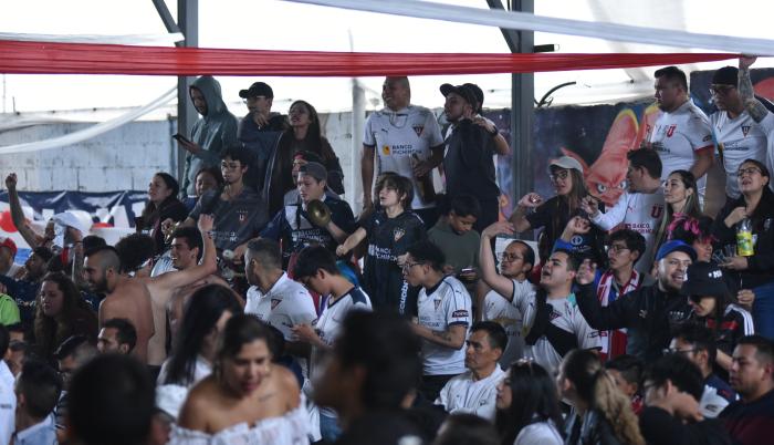 LigadeQuito-Copa-Sudamericana-final-hinchas