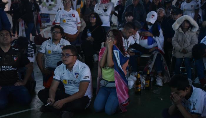 LigadeQuito-Copa-Sudamericana-final-hinchas