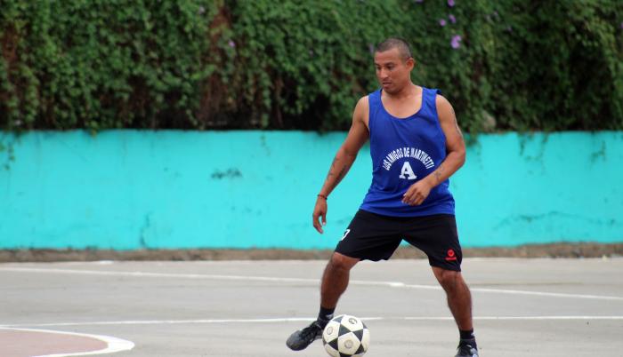 Muere Tiroteado En Lima El Exfutbolista Peruano Henry Colán