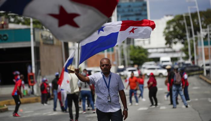 Panamá vive su quinta semana de crisis en las calles