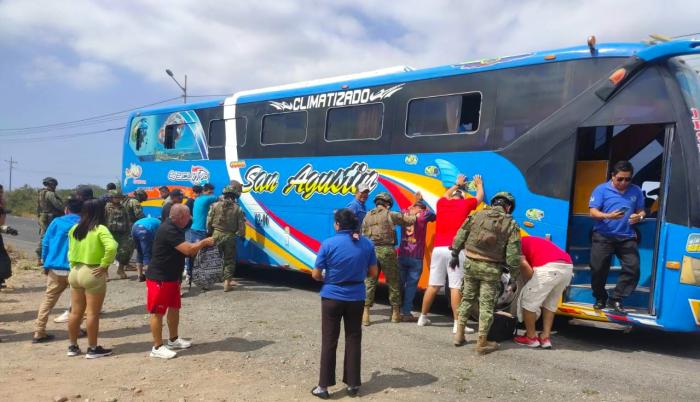 Santa Elena militares