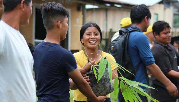 Los chachis: un pueblo que sobrevive ante la adversidad
