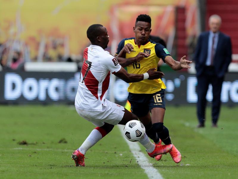 Ecuador Vs Peru Los Vecinos Se Llevan Los Tres Puntos De Casa Blanca
