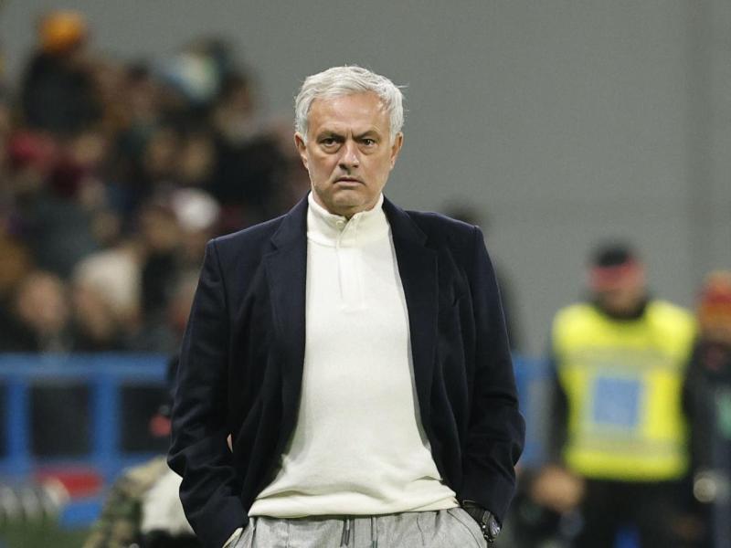 Serie A: Mourinho, crítico e irónico con la moda de las