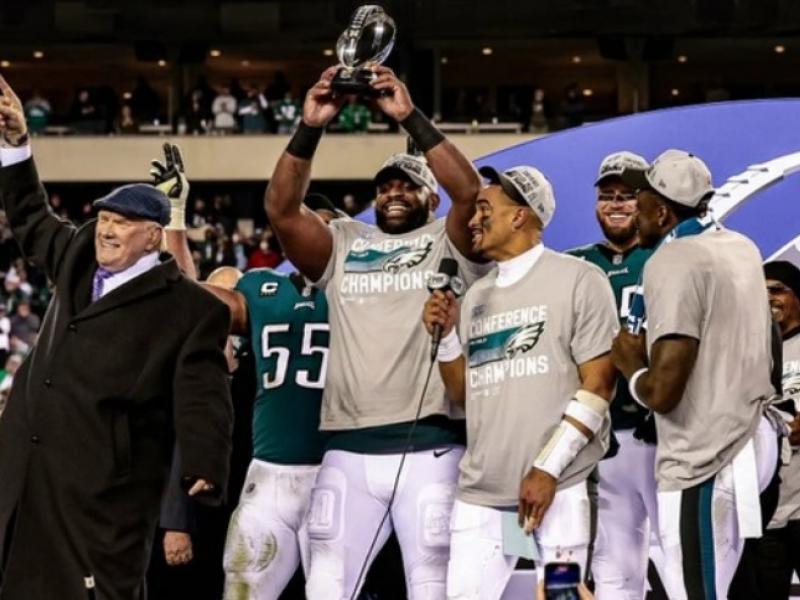 NFL: Eagles e Chiefs são campeões de conferência e disputarão o