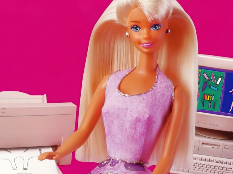 Barbie dentro sales de un videojuego