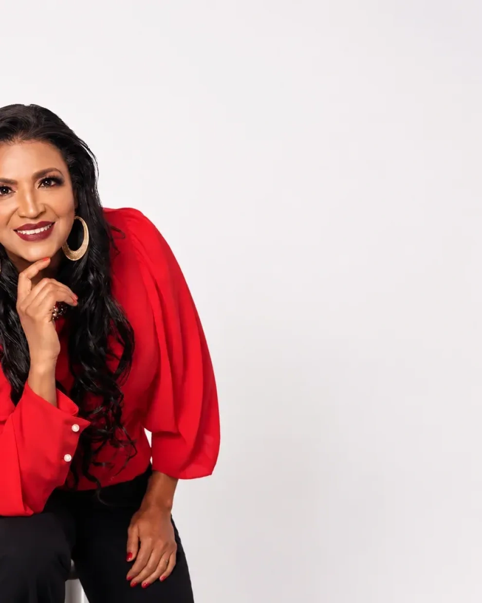 Mimí Ibarra ha decidido celebrar sus 30 años en la música con un nuevo álbum de salsa, que incluirá sus grandes éxitos.