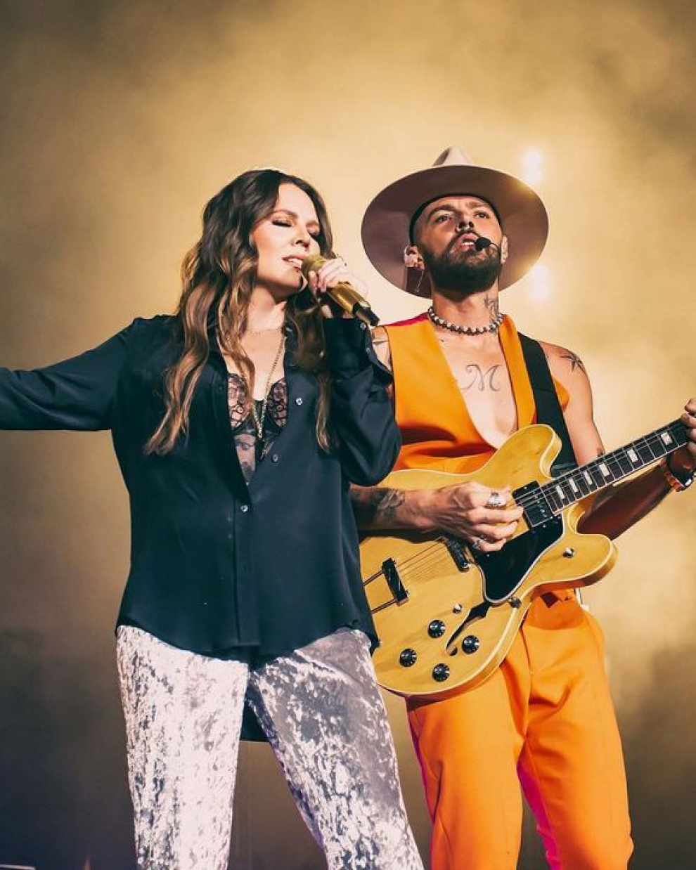 Jesse & Joy.