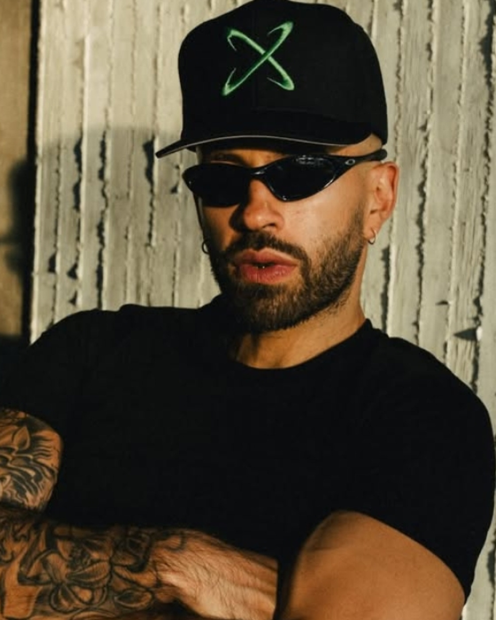 En junio de 2025, el colombiano lanzó su álbum FERXXO VOL X: Sagrado, el séptimo de su carrera
