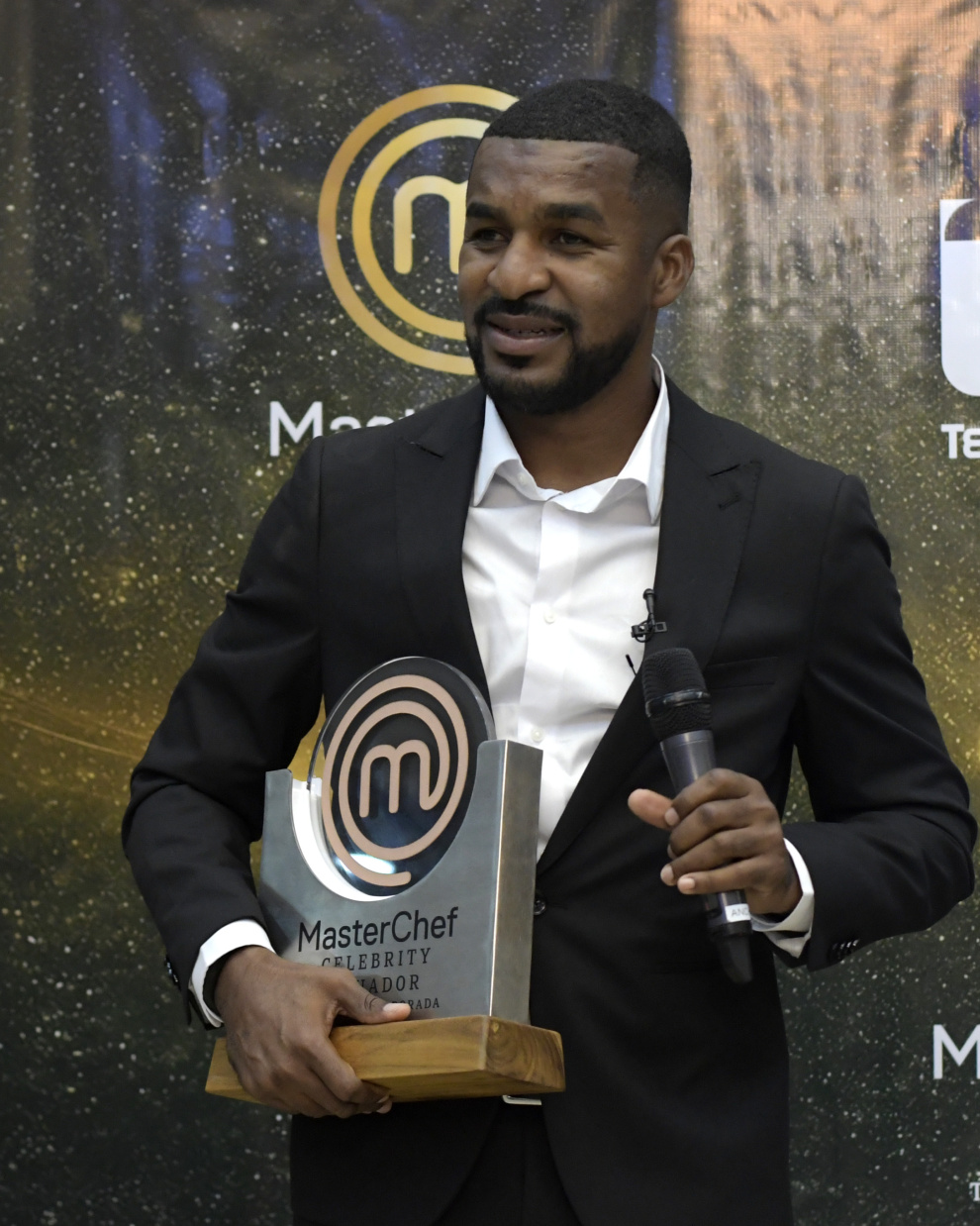 Frickson Erazo se llevó un premio de 20.000 dólares y diversos obsequios de los auspiciantes del programa.