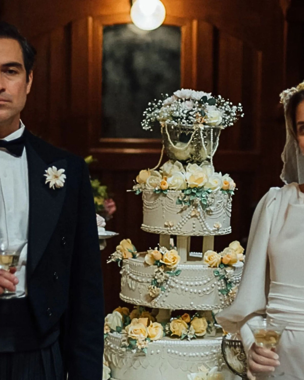 Alfonso Herrera en La Casa de los Espíritus