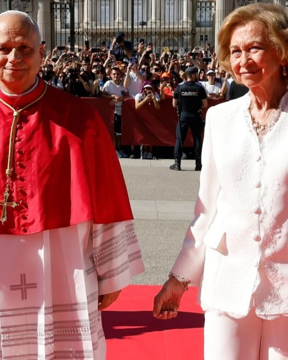 Más de 60 años después de conocer a Juan XXIII, la reina Sofía volvió a encontrarse con un nuevo Papa