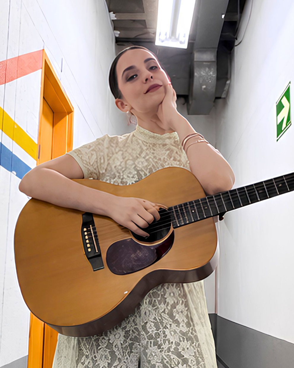 Ceci Juno minutos antes del show de apertura de Sin Bandera