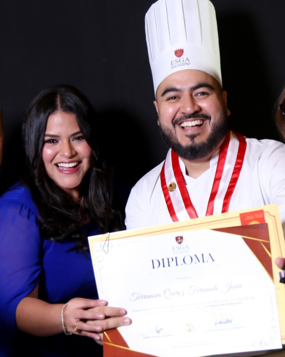 El periodista combina su trabajo en TV y radio con una nueva faceta dedicada a la cocina. Con Fernando Terranova, María Gabriela Carpio y Elizabeth Quiroz.