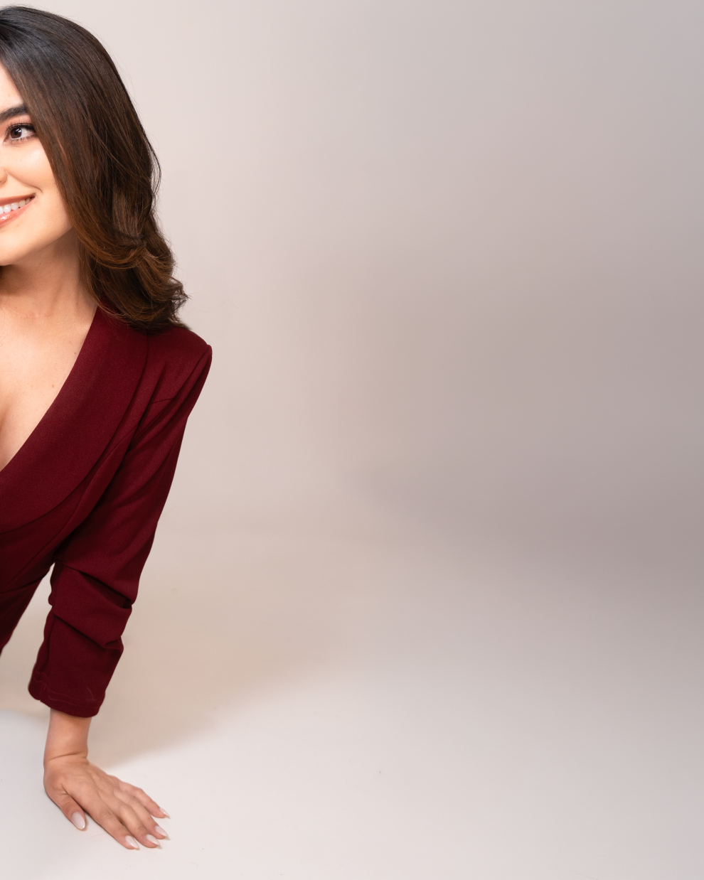Cinthi Alvarado ha construido una carrera entre el maquillaje, la enseñanza y la creación de contenido.