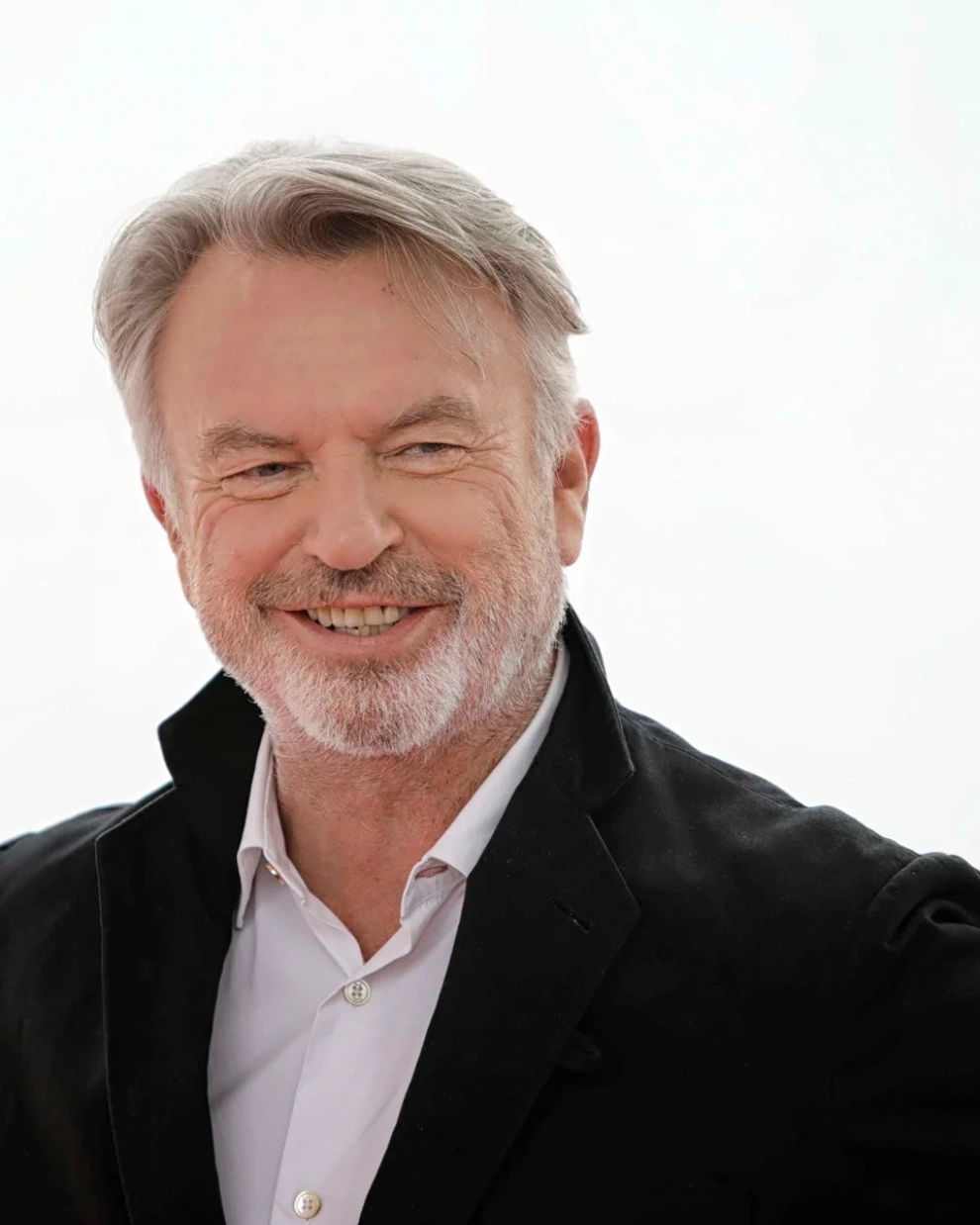 El actor neozelandés Sam Neill, protagonista de Jurassic Park, murió este lunes 13 de julio.