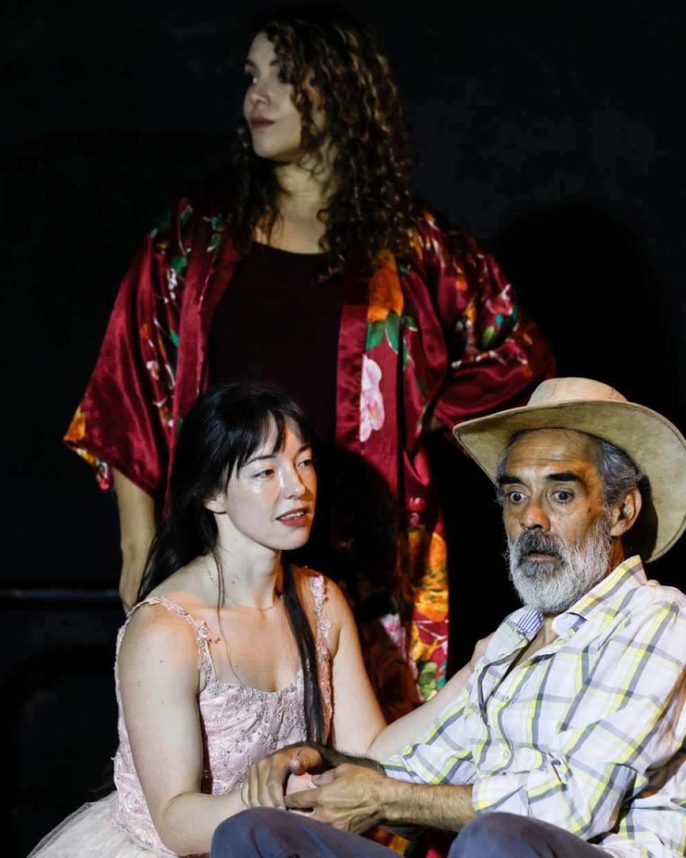‘Conjuro para cazar venados’ aborda la violencia machista a través de la historia de una familia.