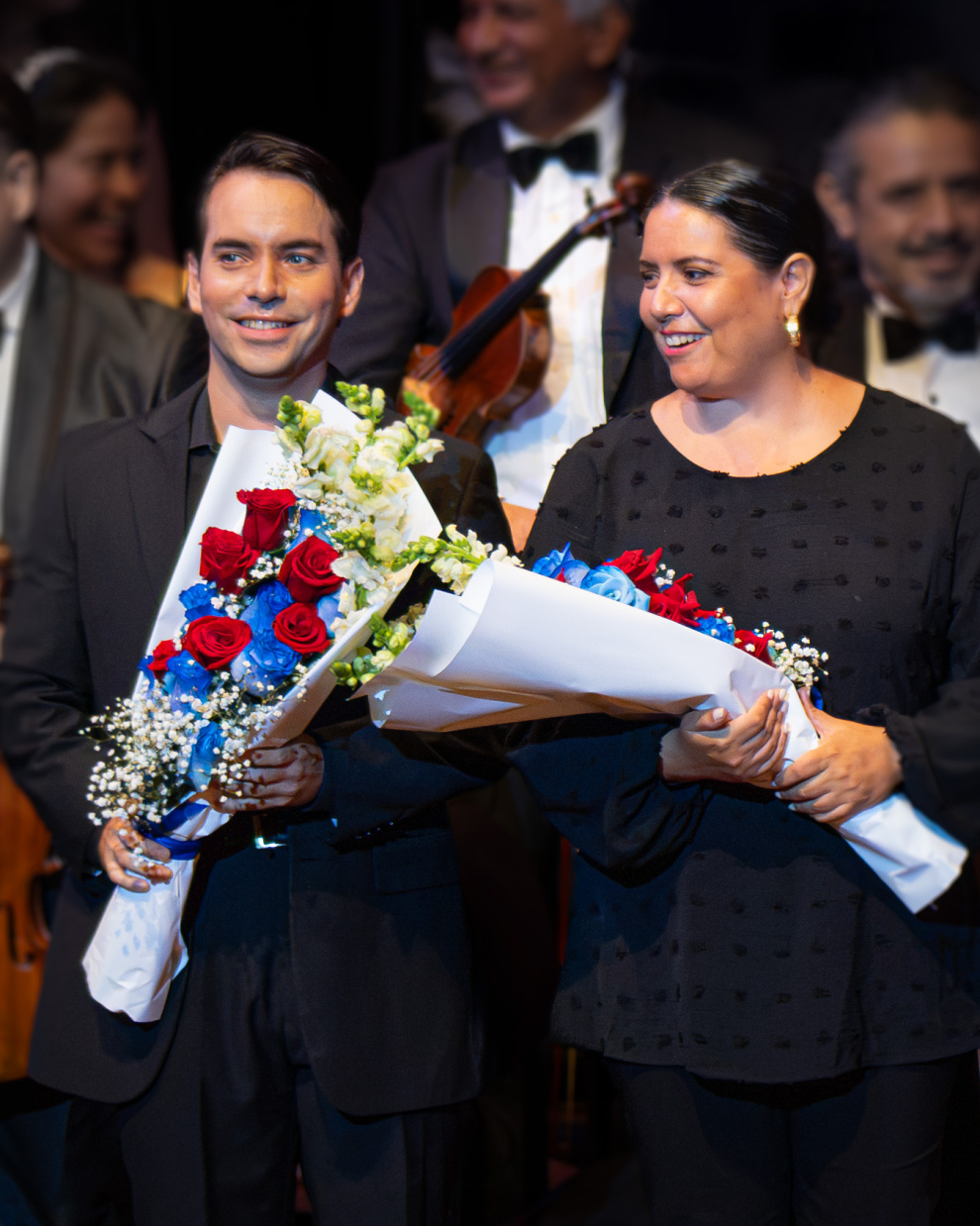 Francisco Ortega y Daniela Orrantia, cantantes, quienes junto a Valeria Pinoargote y una agrupación musical serán los protagonistas de los conciertos “Songs from the American Songbook”.