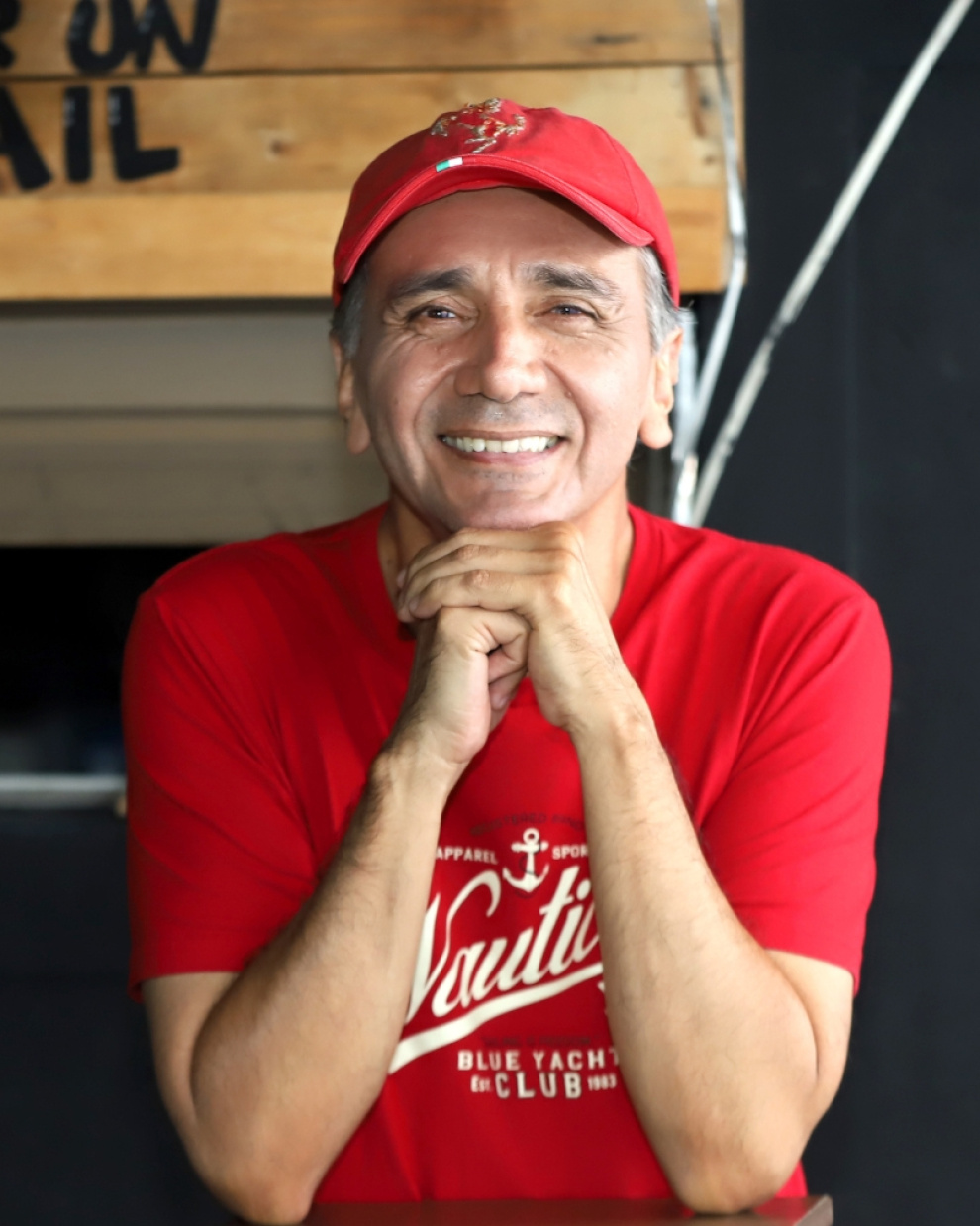 Jorge Toledo apuesta por el teatro y las plataformas digitales con nuevos proyectos de humor, tras su salida de El Cholito Forever.