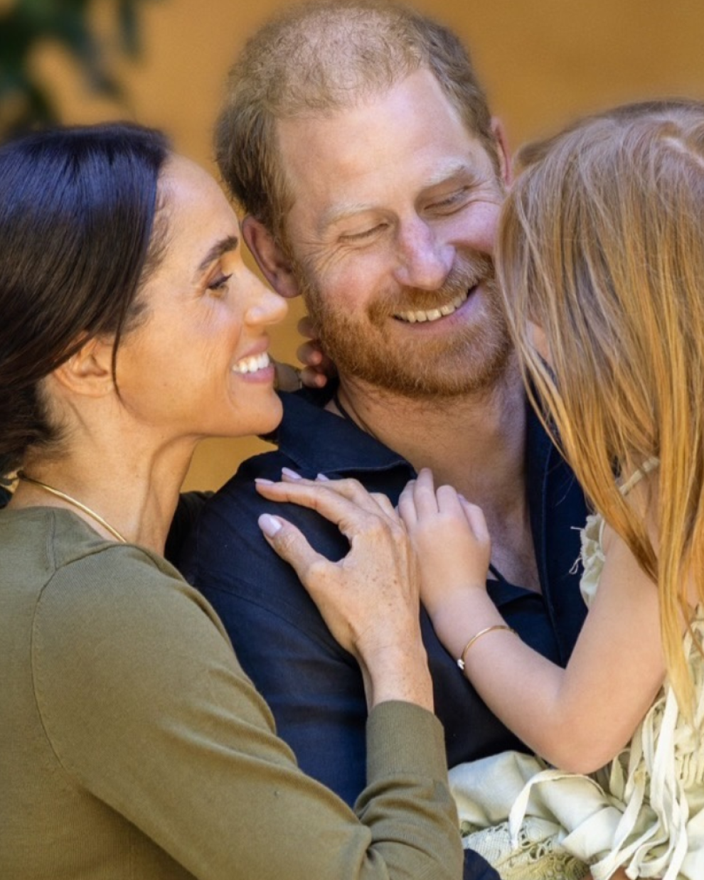 Meghan y Harry regresaron a Reino Unido con sus hijos, pero no asumirán responsabilidades reales.