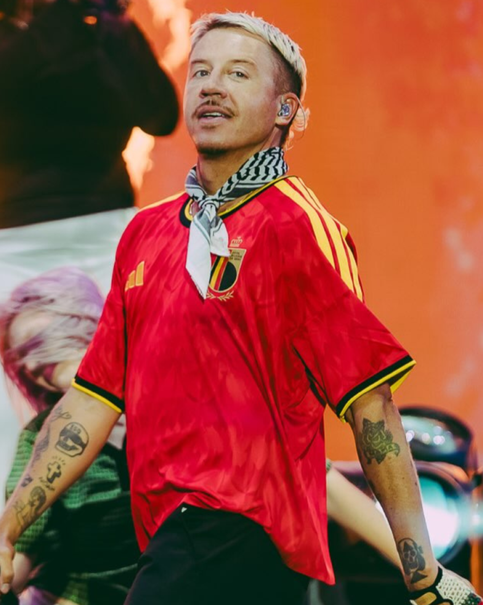 Los comentarios en defensa de Palestina del rapero Macklemore en sus presentaciones como telonero de Ed Sheeran en Nueva Jersey han levantado polémica.