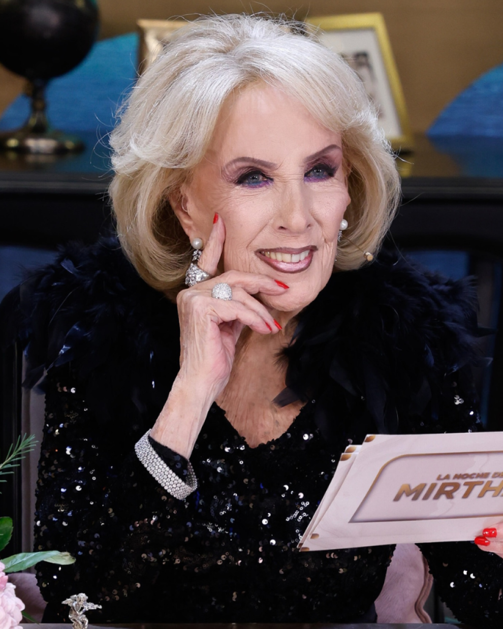 Mirtha Legrand fue internada por un cuadro de bronquitis. Al momento permanece hospitalizada y en observación.