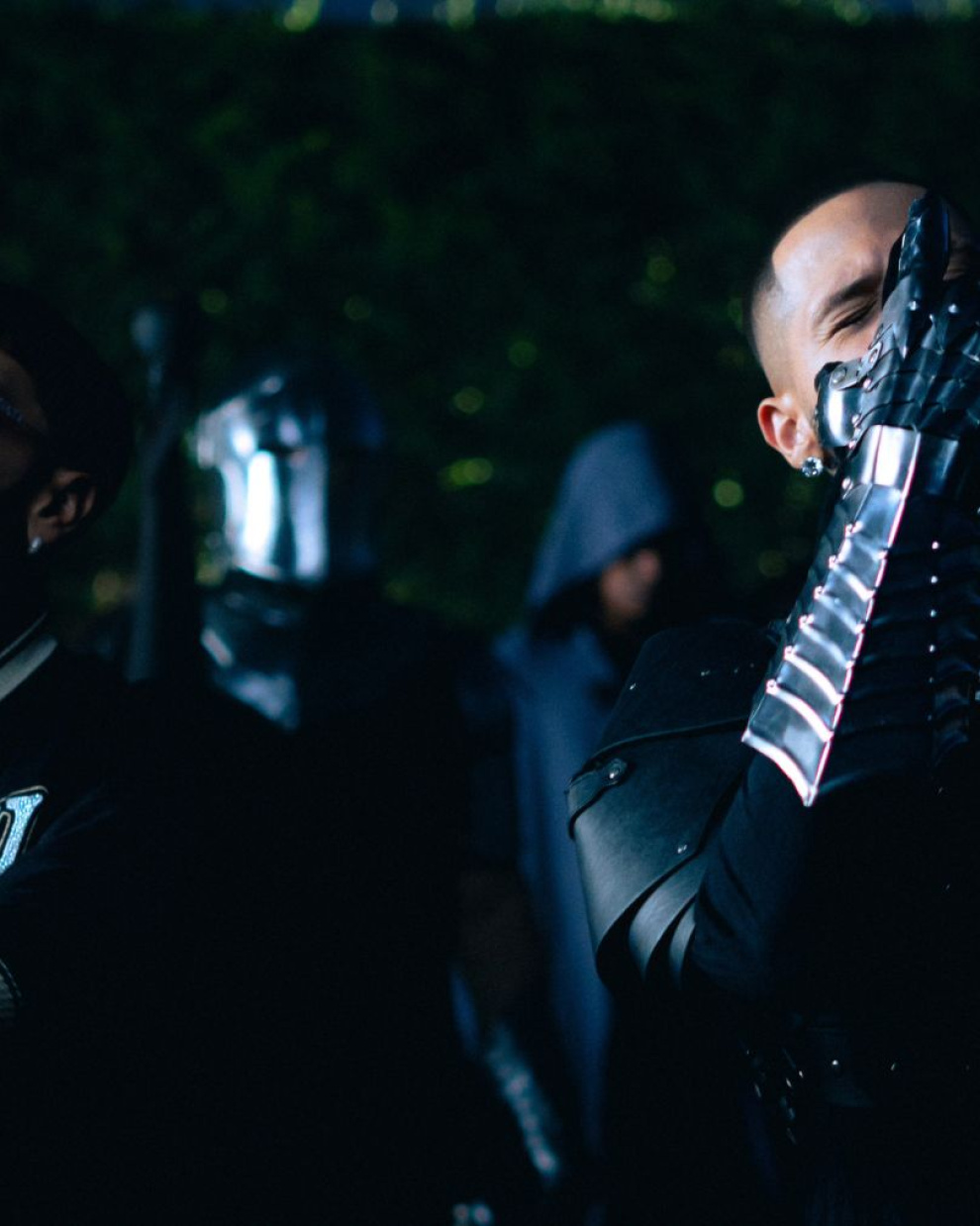 Con “Vamo a vel”, ROA suma a Anuel AA a su recorrido y prepara el terreno para la publicación de su álbum debut.